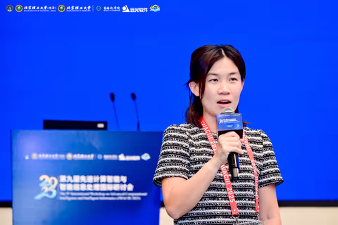 Selected Conference Photo 23